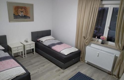 Oberhavel Apartamento | Ferienwohnung in Birkenwerder mit Balkon