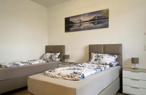 Wackersdorf Apartamento | Ferienwohnung in Heselbach mit Grill, Whirlpool und Garten