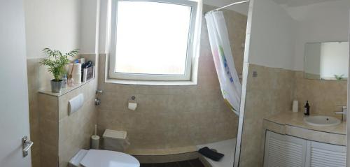 Kronshagen Apartamento | Ferienwohnung in Kronshagen Monteurwohnung 3 Zimmer 70 m2, Küche und Badezimmer