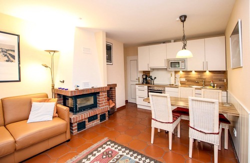 Wrixum Apartamento | Ferienwohnung in Wrixum, mit 2- Zimmern auf 51m² im Reetdachhaus
