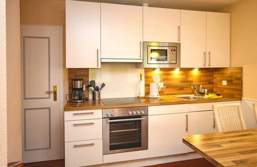 Wrixum Apartamento | Ferienwohnung in Wrixum, mit 2- Zimmern auf 51m² im Reetdachhaus