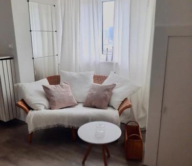 Ettringen Apartamento | Ferienwohnung Körnernest