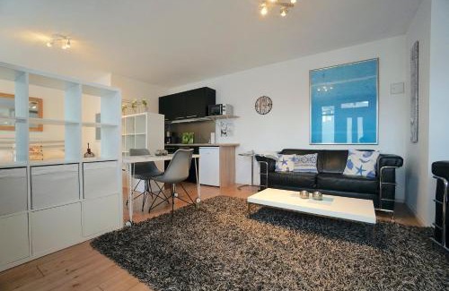 Eckernfoerde Apartamento | Ferienwohnung Kajüte am Borbyer Kurpark von Eckernförde