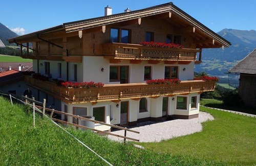Terfens Apartamento | Ferienwohnung Karwendelblick - Nockhof