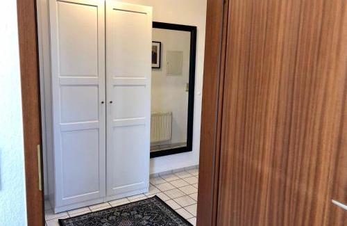 Gustow Apartamento | Ferienwohnung-Klaus-Stoertebeker-mit-Sonnenterrasse-Garten-zwischen-Strand-Wald-und-Wiese