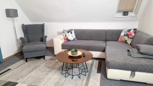 Sulingen Apartamento | Ferienwohnung LandLicht mit Terrasse in ruhiger Lage