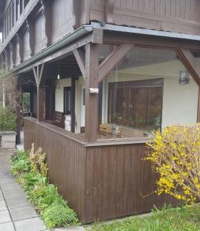 Oberweibach/Thur. Wald Apartamento | Ferienwohnung Langzettel