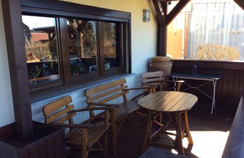 Oberweibach/Thur. Wald Apartamento | Ferienwohnung Langzettel