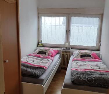Schiefbahn Apartamento | Ferienwohnung Linden