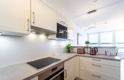 Bad Zwischenahn Apartamento | Ferienwohnung "meerblick am Delf" - Yachthafen Eyhausen