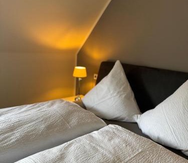 Ueß Apartamento | Ferienwohnung Maas