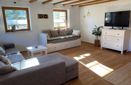 Untermunstertal Apartamento | Ferienwohnung mit 100 qm, 1 Großes Schlafzimmer, 1 Wohnzimmer, Max. für 2 Personen