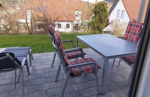 Beilngries Apartamento | Ferienwohnung mit 2 Schlafzimmer und Terrasse