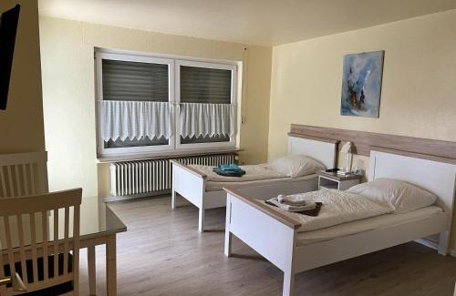 Fuldabruck Apartamento | Ferienwohnung mit 4 Betten - Balkon - Küche