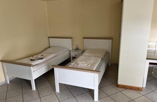 Fuldabruck Apartamento | Ferienwohnung mit 4 Betten - Balkon - Küche