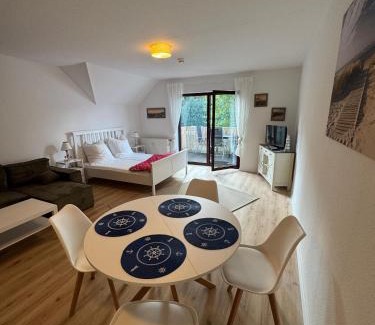 Gustow Apartamento | Ferienwohnung mit Balkon FeWo 11 Gustow