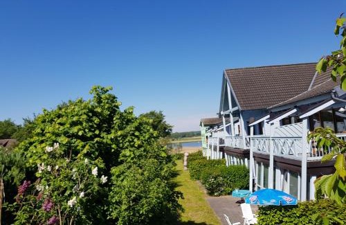 Neuensien Apartamento | Ferienwohnung mit Balkon und Seeblick im 1 OG