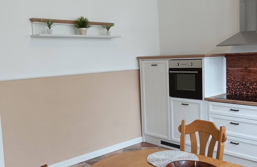 Obere Kyll Apartamento | Ferienwohnung mit Blick ins Grüne und Extravaganter Einrichtung