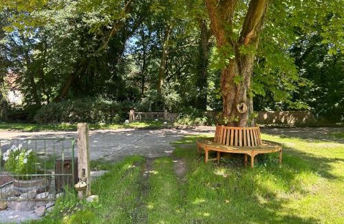 Schwanewede Apartamento | Ferienwohnung mit Garten in Meyenburg - KEINE MONTEURE