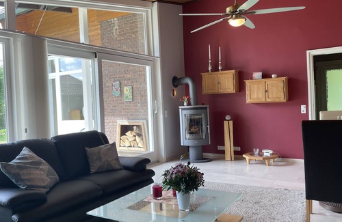 Emsdetten Apartamento | Ferienwohnung mit Großer Terrasse und Eigenem Garten