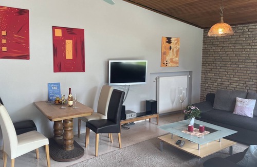 Emsdetten Apartamento | Ferienwohnung mit Großer Terrasse und Eigenem Garten