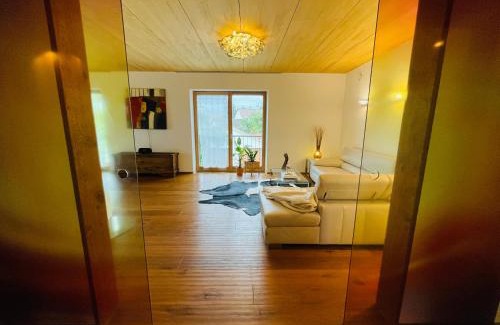 Penzing Apartamento | Ferienwohnung Mit Herz und Holz