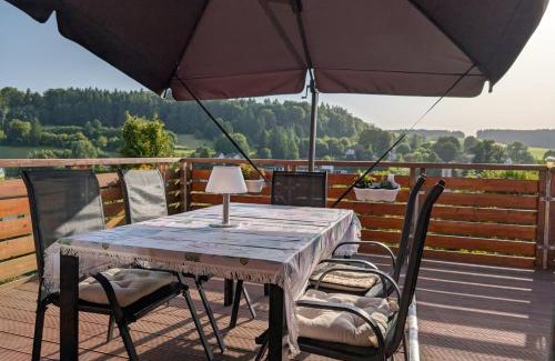 Betzweiler Apartamento | Ferienwohnung mit schöner Aussicht und mit Balkon bis zu 5 Personen in Loßburg, Schwarzwald