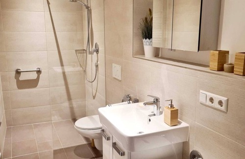 Langsur Apartamento | Ferienwohnung mit Sonnenterrasse und Blick auf die Sauer