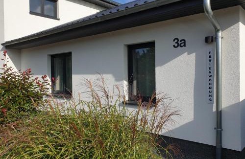 Neustrelitz Apartamento | Ferienwohnung mit Terrasse
