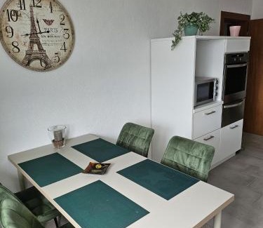 Leherheide Apartamento | Ferienwohnung Monteurwohnung Majü