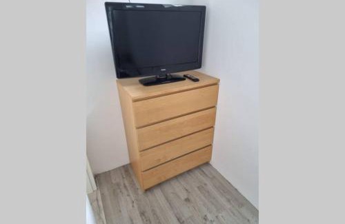 Ahnatal-Weimar Apartamento | Ferienwohnung/Monteurwohnung Alte Garage