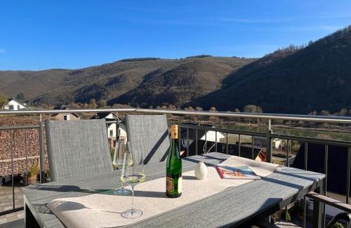 Muden Apartamento | Ferienwohnung Moseltraum, 1-6 Pers, mit 3 Schlafzimmer und Panoramabalkon