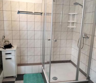 Neheim Apartamento | Ferienwohnung Neheim mit Dennis und Alexander Alexander mit Klimaanlage
