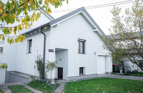Ottensheim Apartamento | Ferienwohnung Nussbaumblick