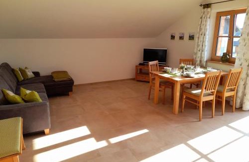 Palling Apartamento | Ferienwohnung Obstgarten