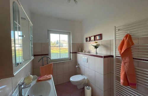 Dargen Apartamento | Ferienwohnung OTTOSIN mit Terrasse und Garten