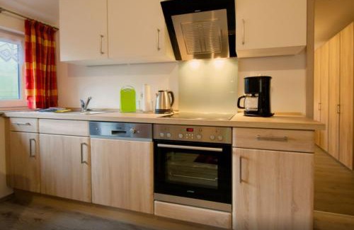 Untermunstertal Apartamento | Ferienwohnung Panoramablick im Haus Bergblick