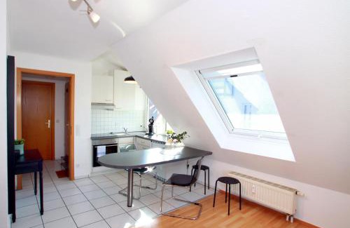 Schnetzenhausen Apartamento | Ferienwohnung Paula in Friedrichshafen