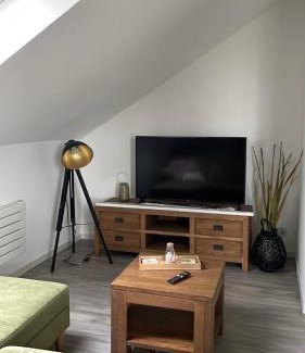 Nordseebad Burhave Apartamento | Ferienwohnung Rosenholz