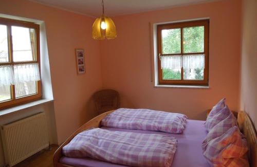 Neunburg vorm Wald Apartamento | Ferienwohnung Scherr