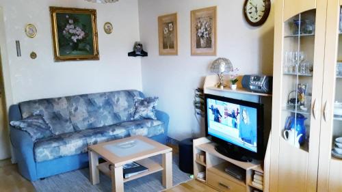 Krov Apartamento | Ferienwohnung Sausen