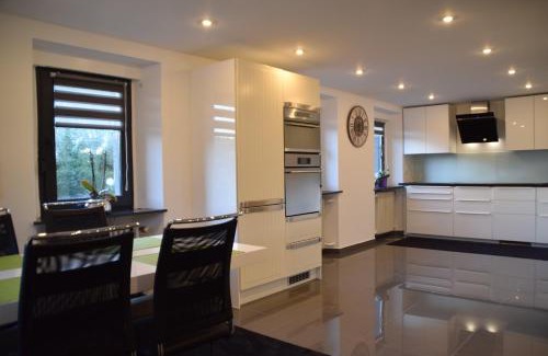 Trimbs Apartamento | Ferienwohnung Schieferpfad