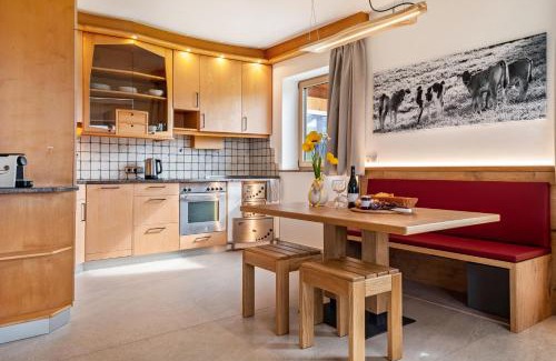Collalbo Apartamento | Ferienwohnung Schlern Bio Schrofhof