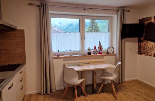 Senales Apartamento | Ferienwohnung Schnalstal " Die Schneiderei "