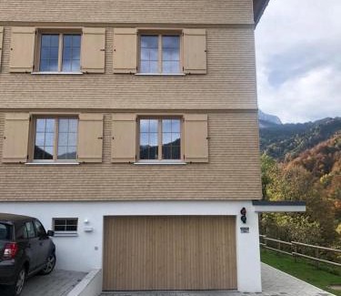 Au Apartamento | Ferienwohnung Schnetzer Au