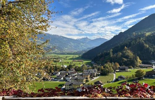 Fuegen Apartamento | Ferienwohnung Schweiberer