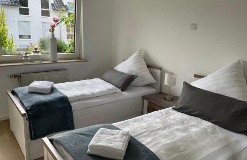 Bad Oeynhausen Apartamento | Ferienwohnung Sieben, Zentral gelegene mit Tiefgaragenstellplatz