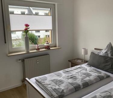Bad Oeynhausen Apartamento | Ferienwohnung Sieben, Zentral gelegene mit Tiefgaragenstellplatz