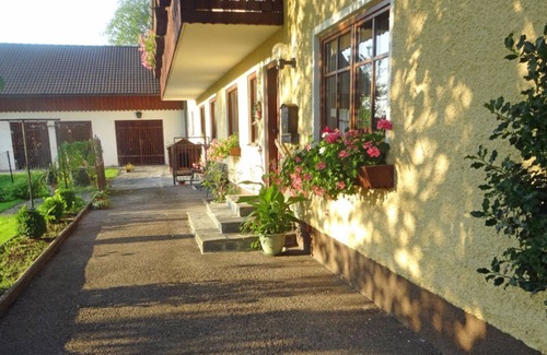 Steinbach am Attersee Apartamento | Ferienwohnung Siegfried Zopf - Ferienwohnung mit Balkon für 2-3 Personen