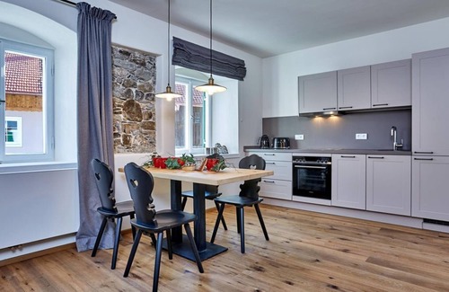 Unterammergau Casa | Ferienwohnung Silberdistel - Gasthof Stern